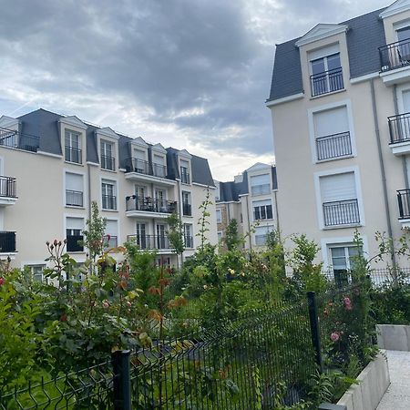 Le Chic De Villiers Sur Marne Apartment Екстериор снимка